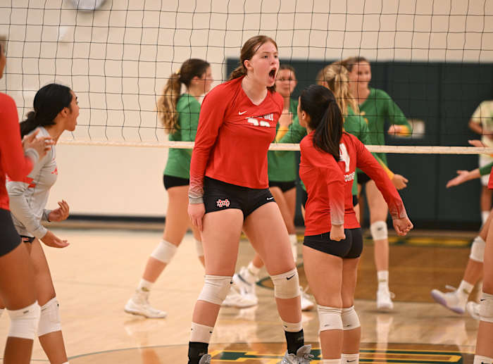 Mira Costa vs. Mater Dei girls volleyball by Heston Quan 8-29-23082920230 (2)